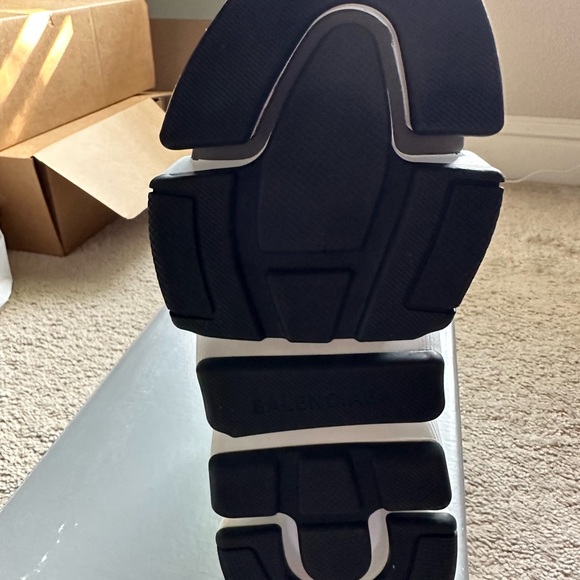 Balenciaga W6 36 DRK Beige. - Picture 4 of 9